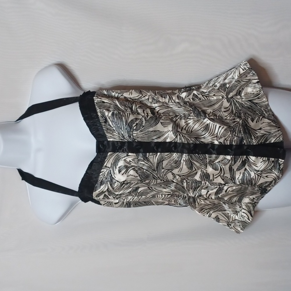 GUESS Black and White Halter Top With Button Front. Size M